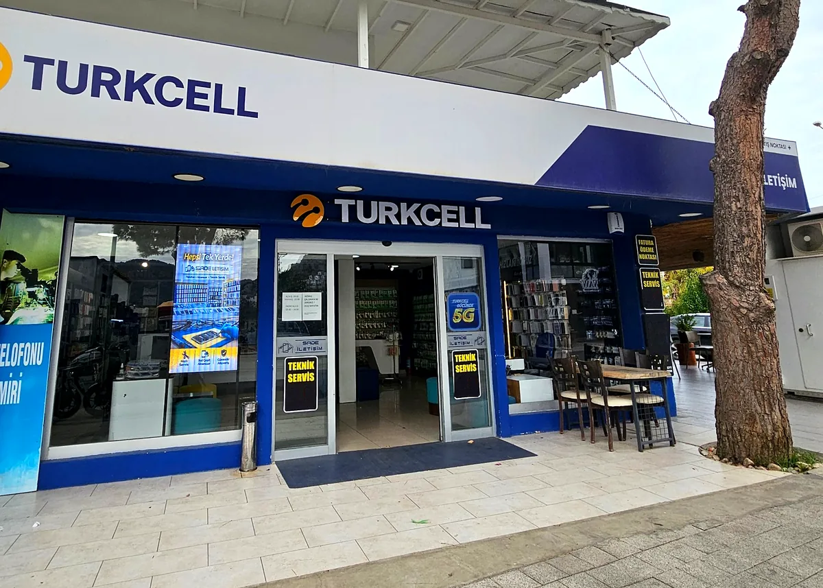 Turkcell Gündoğan mağazamızın dış cephesi